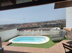 Casa de invitados con piscina